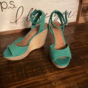 Gianni Bini Turquoise Wedges